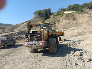 Φορτωτής Με Λάστιχα Komatsu 2009-thumb-3