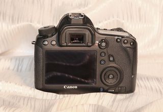 Canon EOS 6D Full Frame DSLR - WiFi GPS camera