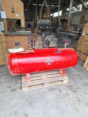 ΑΕΡΟΣΥΜΠΙΕΣΤΗΣ 500lt / 5,5hp