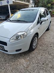 Fiat Grande Punto 2012-thumb-2