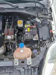 Fiat Grande Punto 2012-thumb-14