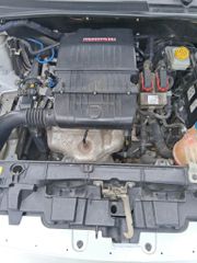 Fiat Grande Punto 2012-thumb-15