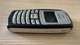 Nokia 2100-thumb-7