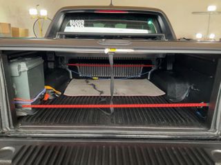 Ford Raptor 2022-thumb-9