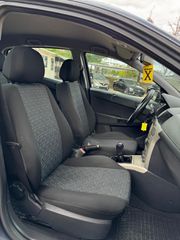 Opel Astra 2007-thumb-18