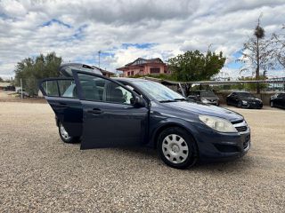 Opel Astra 2007-thumb-19