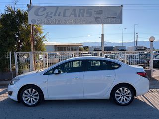 Opel Astra 2013 SEDAN-thumb-1