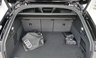 Audi RS5 2026 RS 5 Avant TFSI quattro 639hp tiptronic.-thumb-9