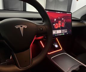 Tesla Model Y 2023 LONG RANGE DUAL MOTOR-thumb-8