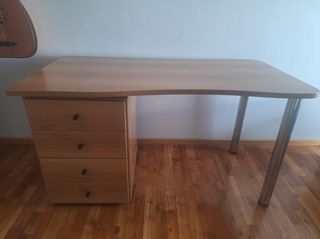 Γραφειο 135 x 70 x 74