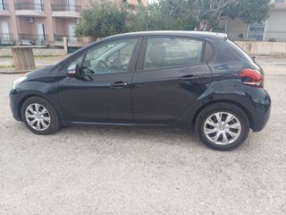 Peugeot 208 2019-thumb-8