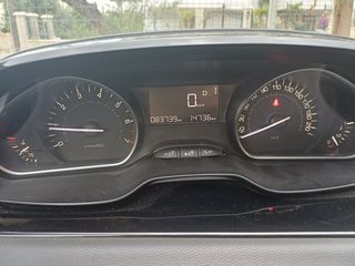 Peugeot 208 2019-thumb-16