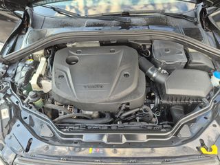 Volvo XC 60 2017 D4 AWD-thumb-30