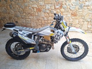 Husqvarna FE 350 2022-thumb-1