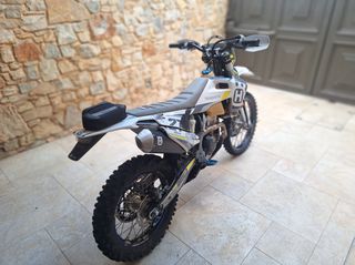 Husqvarna FE 350 2022-thumb-2