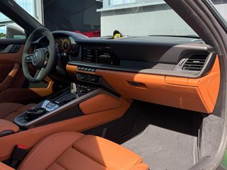 Porsche 911 2026 992.2 Turbo S-thumb-8