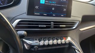 Peugeot 3008 2019-thumb-16