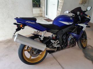 Yamaha YZF-R6 2004-thumb-6
