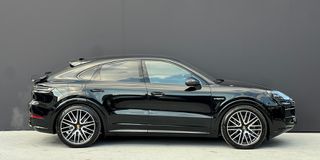 Porsche Cayenne 2024 CAYENNE S HYBRID