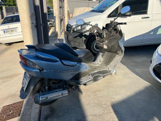 Suzuki Burgman 150 2006-thumb-4