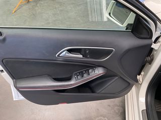 Mercedes-Benz A 200 2016 AMG LINE-thumb-2