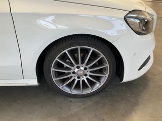 Mercedes-Benz A 200 2016 AMG LINE-thumb-13