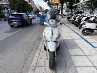 Piaggio Beverly 300i 2017 PIAGGIO BEVERLY 300I
