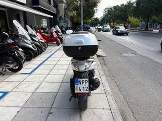 Piaggio Beverly 300i 2017 PIAGGIO BEVERLY 300I-thumb-2