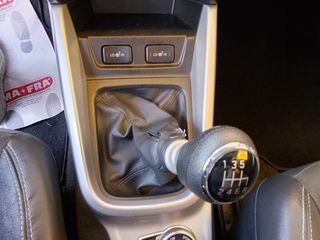 Suzuki Vitara 2018 1.6 DDiS Privilege 4x4-thumb-16