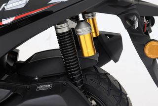 Asus 2026 ADV125R-thumb-3