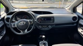 Toyota Yaris 2021-thumb-5