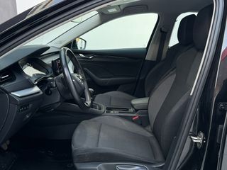 Skoda Octavia 2023-thumb-8