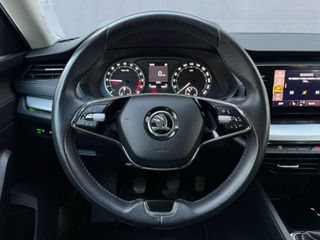 Skoda Octavia 2023-thumb-13