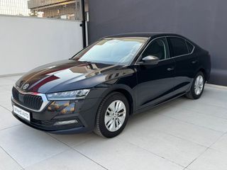 Skoda Octavia 2023-thumb-4