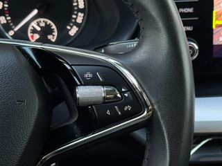 Skoda Octavia 2023-thumb-15
