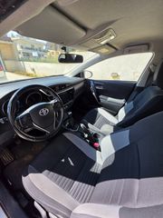 Toyota Auris 2016-thumb-6