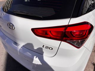 Hyundai i 20 2017 1.0 TGD-i INTUITIVE-thumb-9