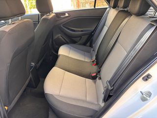 Hyundai i 20 2017 1.0 TGD-i INTUITIVE-thumb-36