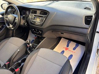 Hyundai i 20 2017 1.0 TGD-i INTUITIVE-thumb-33
