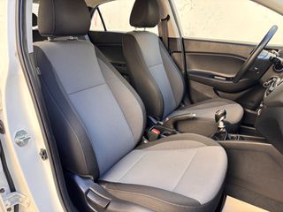 Hyundai i 20 2017 1.0 TGD-i INTUITIVE-thumb-35