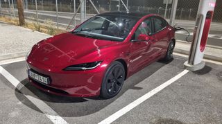 Tesla Model 3 2024 Long Range 4wd ( εσωτερικό άσπρο )-thumb-3