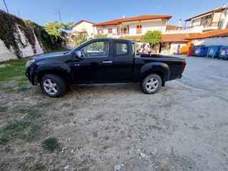 Isuzu D-Max 2016 LS 2.5 TWIN TURBO-thumb-3