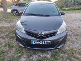 Κλούβα Toyota 2013 yaris