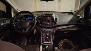 Ford C-Max 2016-thumb-5