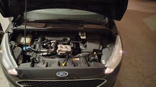 Ford C-Max 2016-thumb-6