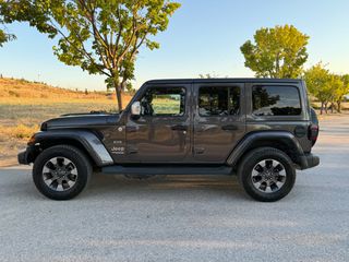 Jeep Wrangler 2019 Unlimited Sahara Overland 2.2D-thumb-7