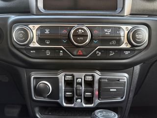 Jeep Wrangler 2019 Unlimited Sahara Overland 2.2D-thumb-44