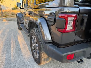 Jeep Wrangler 2019 Unlimited Sahara Overland 2.2D-thumb-12