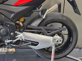 Aprilia Tuono 2026 RSV 4 FACTORY-thumb-12