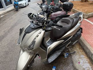 Piaggio Beverly 300 2025 Piaggio beverly300 2025-thumb-3